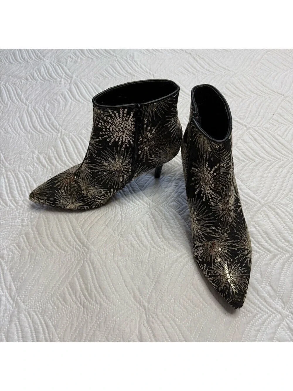 Allegra K Women’s Black & Gold Sequin Ankle Boots. Size 11